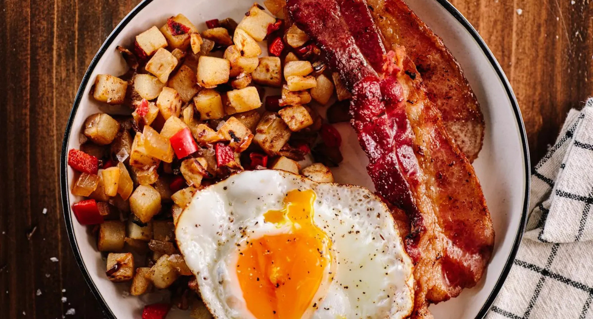 Flat Top Fired Eggs and Bacon with Hash Browns