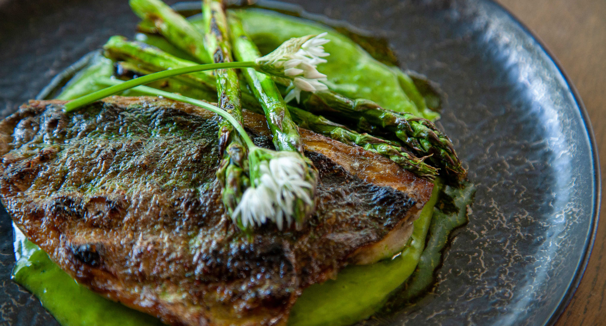 Grilled Seabream with Asparagus and Wild Garlic Aioli