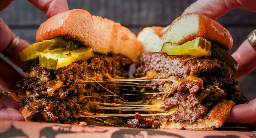 Flat Top Juicy Lucy Smashed Burger