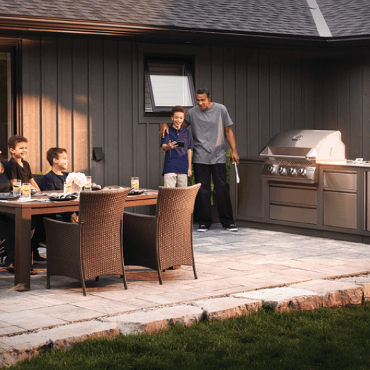 Why Fall is the Ideal Time to Plan Your Outdoor Kitchen