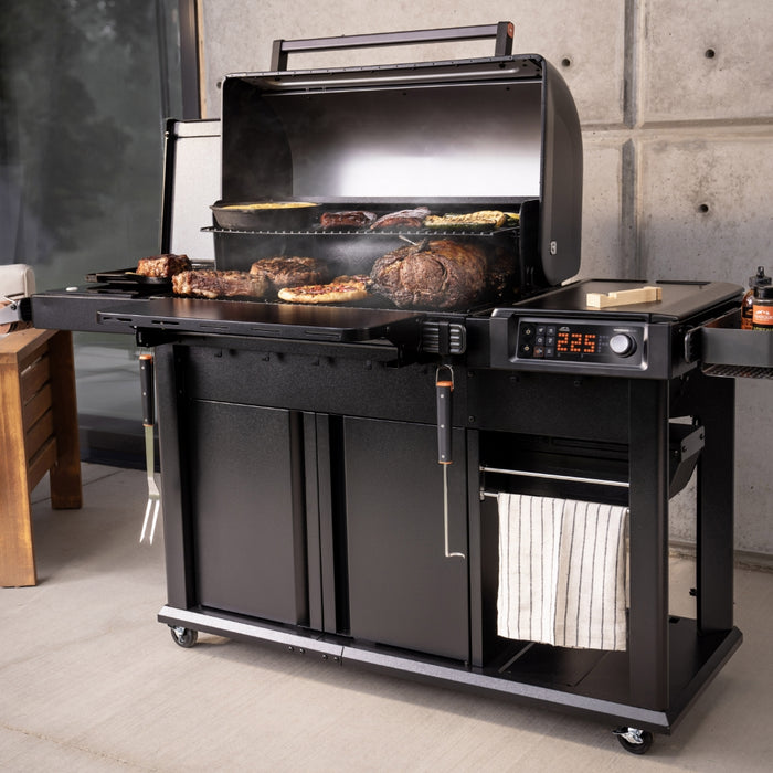 Traeger Woodridge Elite Connected Pellet Grill and Smoker