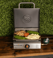 Blackstone Blackstone 17'' Table Top Griddle with Hood 1814 Propane / Black 1814BS Countertop Gas Griddle 717604018149
