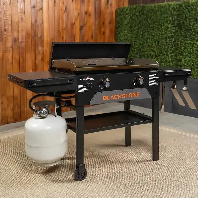 Blackstone Blackstone Original 28″ Omnivore Griddle with Hard Cover Propane / Black 2207BS Freestanding Gas Griddle 717604022078