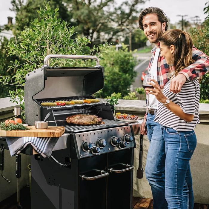 Broil King Broil King BARON 490 PRO BBQ with Side Burner, Rear Rotisserie Burner & Rotisserie Kit Freestanding Gas Grill