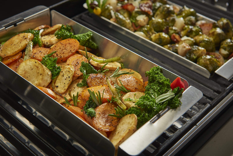 Broil King Broil King Narrow Wok Topper 69822 Accessory Grill Basket & Topper 060162698224