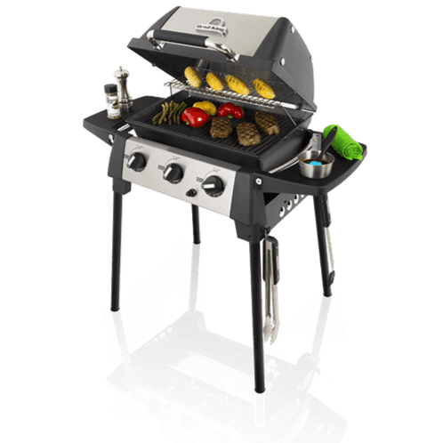 Broil King Broil King PORTA-CHEF 320 3-Burner Portable Propane BBQ Propane / Black 952654 Portable Gas Grill 062703526546