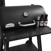 Broil King Broil King REGAL Charcoal Grill 500 w/ Heavy Duty Cast Iron Grids Charcoal / Black 948050 Freestanding Charcoal Grill 062703480503