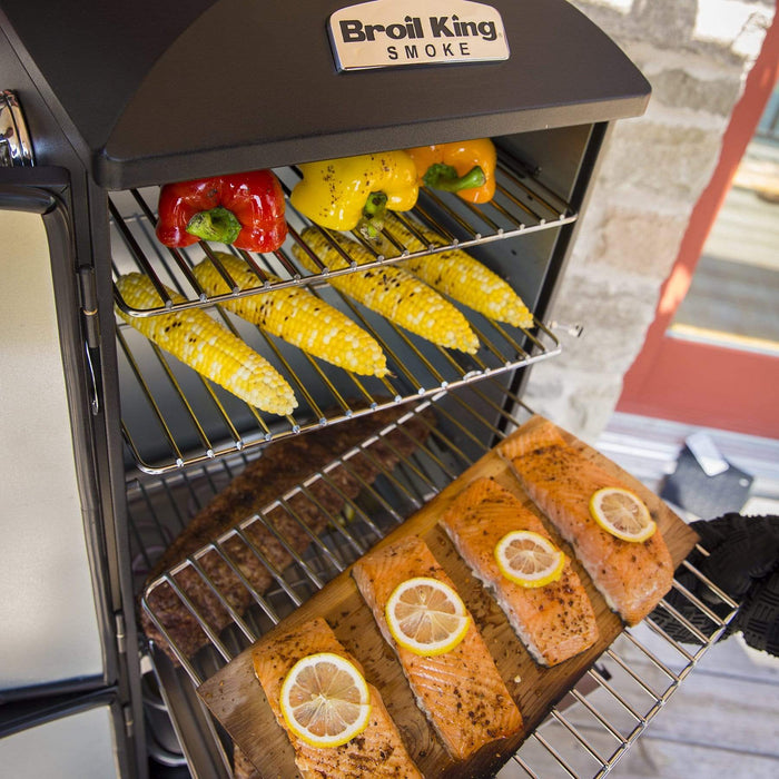 Broil King Broil King SMOKE Vertical Charcoal Smoker Charcoal / Black 923610 Freestanding Charcoal Smoker 062703236100