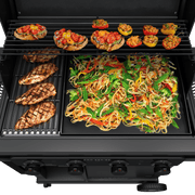 Charbroil Charbroil Pro Series 4-Burner Gas Grill with Side Burner Propane / Black 463281024 Freestanding Gas Grill
