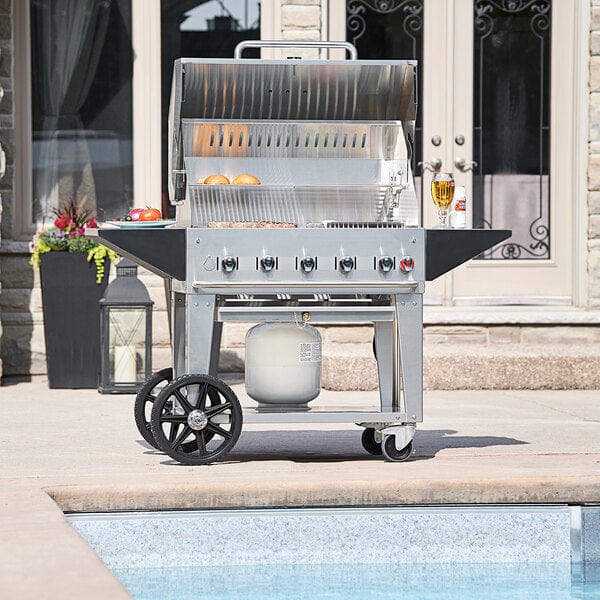 Crown Verity Crown Verity 60" Mobile Grill (Bulk Tanks Only) Dome Package with (1) Roll Dome CV-MCB-60-SI-BULK-1RDP Propane / Stainless Steel CV-MCB-60-SI-BULK-1RDP Freestanding Gas Grill CV-MCB-60-SI-BULK-1RDP