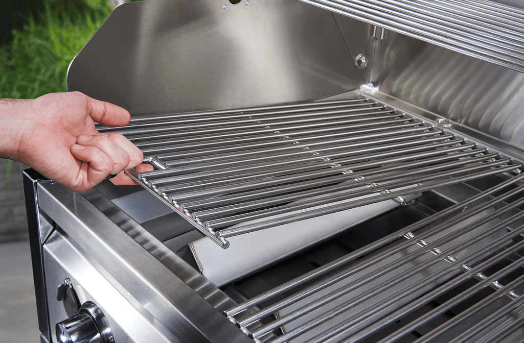 Crown Verity Crown Verity 72" Mobile Grill Dome & Griddle Package (50 Or 100 Lb Tanks Only) CV-MCB-72-SI50/100-RGP Propane / Stainless Steel CV-MCB-72-SI50/100-RGP Freestanding Gas Grill CV-MCB-72-SI50/100-RGP