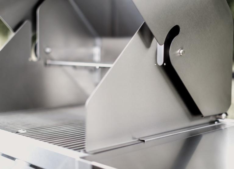Crown Verity Crown Verity Premium Mobile Grill Professional Series Charbroiler 36" with Roll Dome CV-MCB-36RDP Freestanding Gas Grill