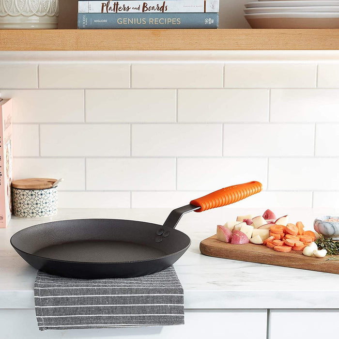 Lodge Lodge Carbon Steel Seasoned Skillet 12" w/ Silicone Handle Holder Carbon Steel / 12" CRS12HH61 Cookware Accessories 075536551562