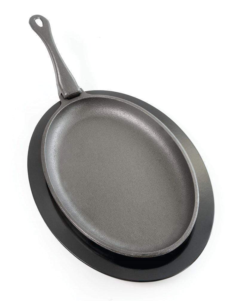 Napoleon Napoleon 56003 Cast Iron Skillet 56003 Accessory Food Prep Tool 629162560032