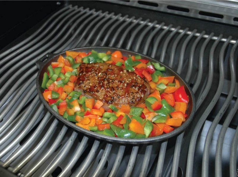 Napoleon Napoleon 56003 Cast Iron Skillet 56003 Accessory Food Prep Tool 629162560032