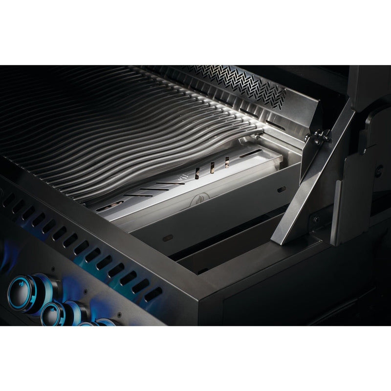 Napoleon Napoleon 67013 Stainless Steel Smoker Box 67013 Accessory Smoker Box & Smoker Tray 629162670137