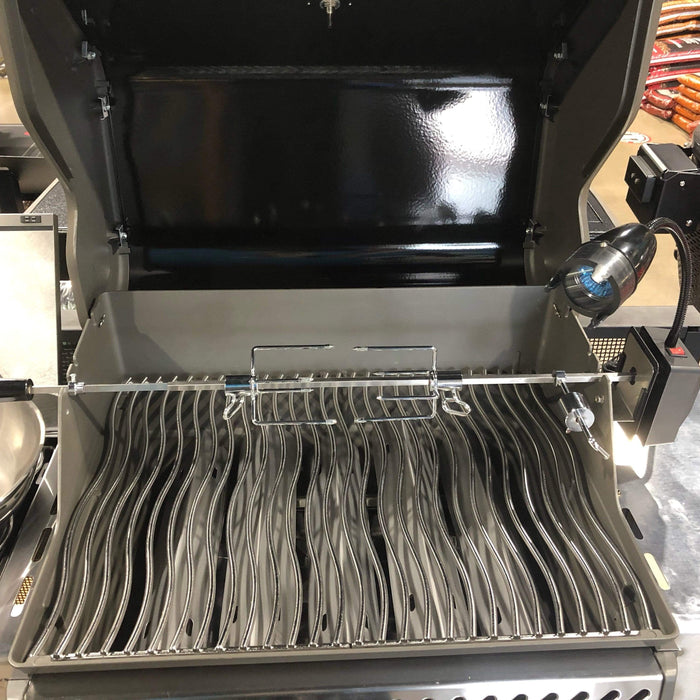 Napoleon Napoleon 69100 Heavy Duty Rotisserie Kit W/ Motor & Light 69100 Accessory Rotisserie 629162691002
