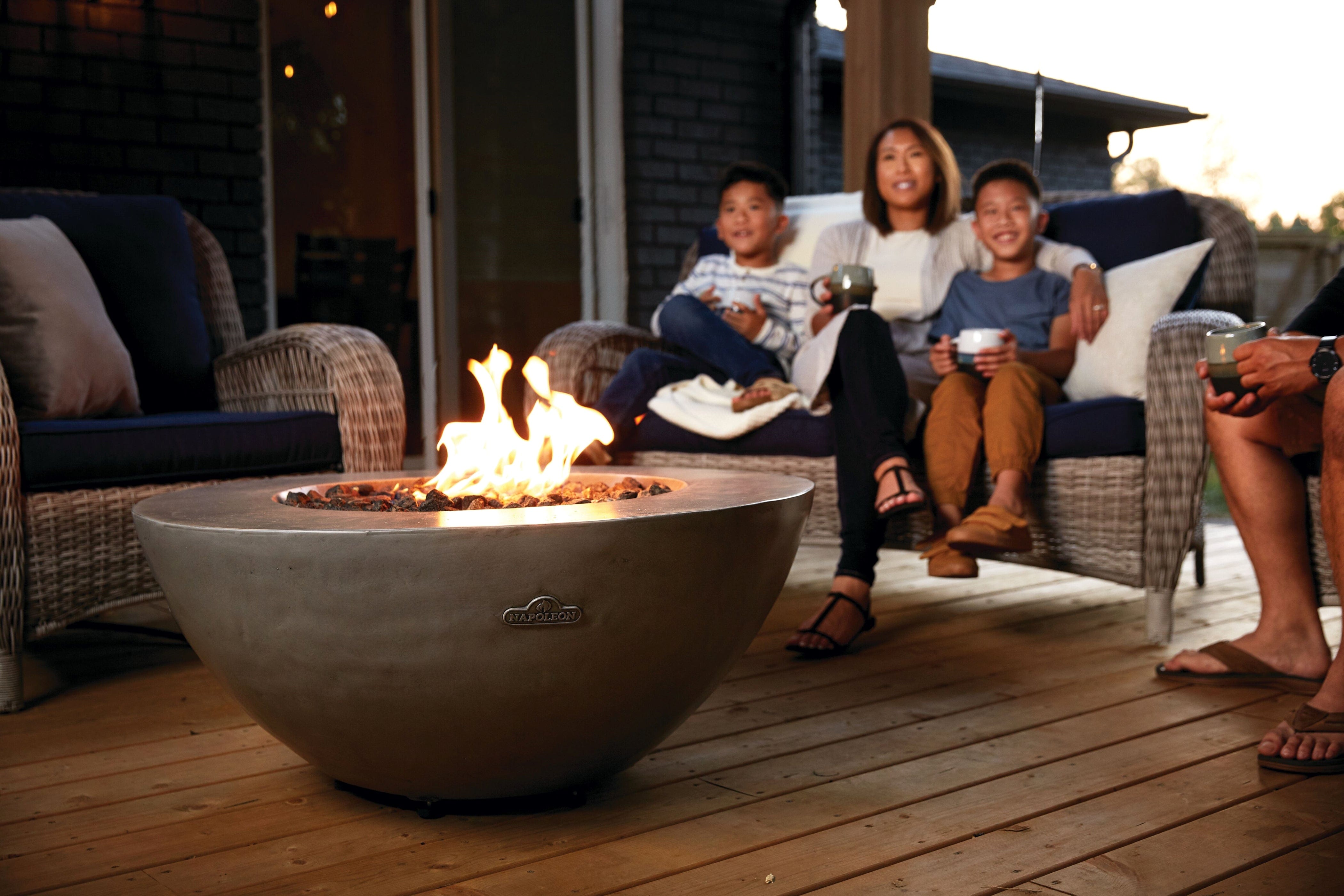 Napoleon Napoleon Nexus 36 Patioflame Table GPFCCN36 Propane / Concrete GPFCCN36 Outdoor Gas Fire Table 629162141620