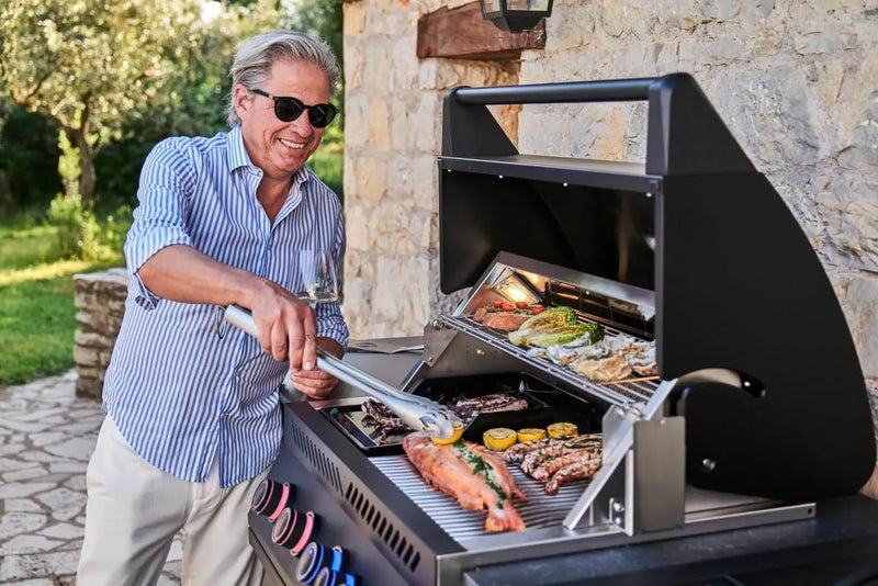 Napoleon Napoleon Oasis 301 Bundle, Built-In 700 Series 32 with Infrared Rear Burner, Matte Black Outdoor Kitchen Pre-Built Bundle