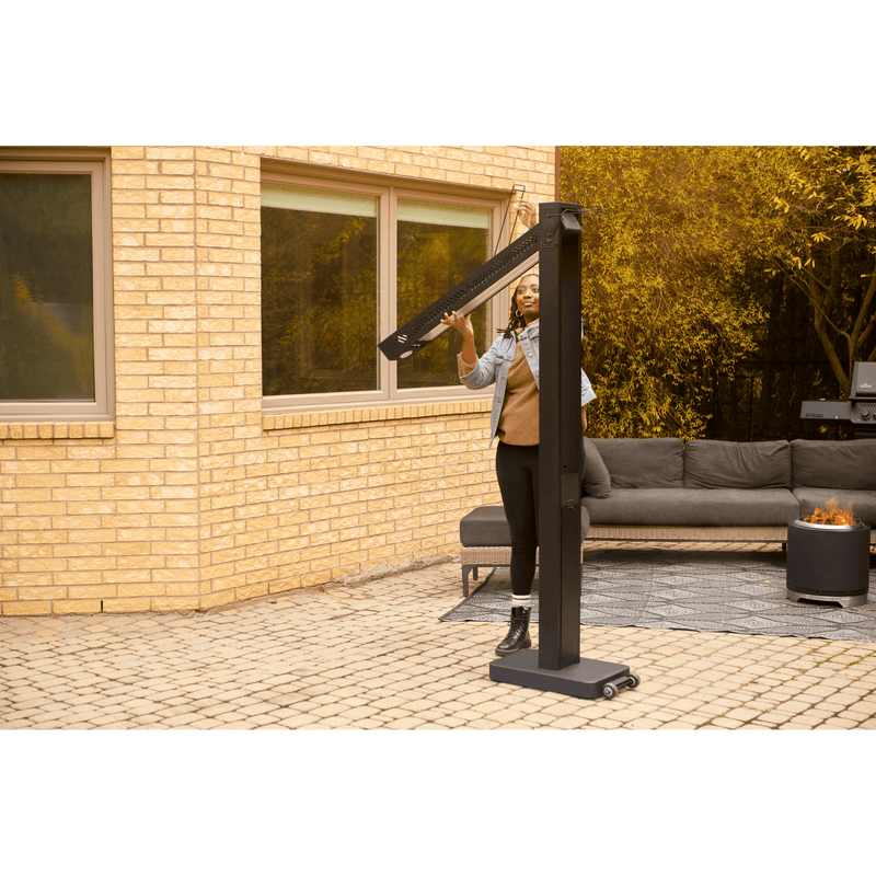 Napoleon Napoleon Phantom Freestand Outdoor Electric Infrared Heater Electric NEOFV80IH Patio Heater NEOFV80IH