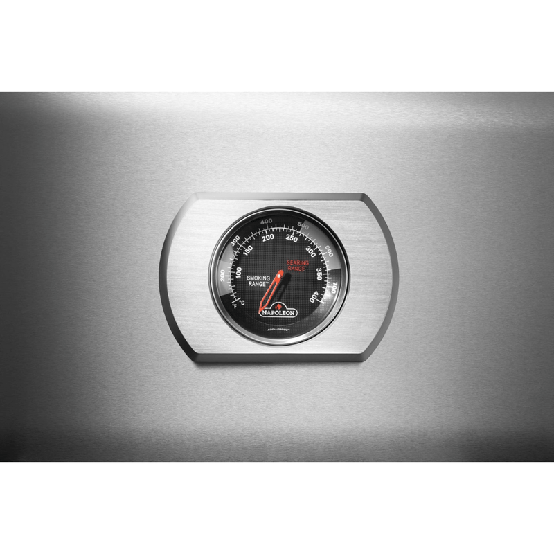 Napoleon Napoleon Rogue PRO 425 Gas Grill with Infrared Side Burner Freestanding Gas Grill