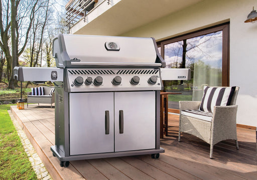 Napoleon Napoleon Rogue PRO 625 Gas Grill with Infrared Side Burner Freestanding Gas Grill