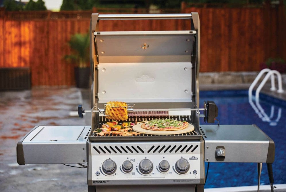 Napoleon Napoleon Rogue SE 425 RSIB 3-Burner BBQ with Infrared Side & Rear Burners RSE425RSIB-1 Freestanding Gas Grill