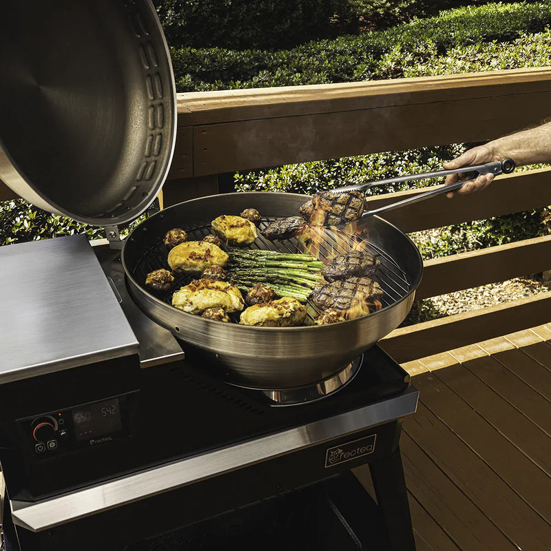 Recteq recteq Bullseye Deluxe 380BD Wood Pellet Grill Pellet / Black RT-380BD Freestanding Pellet Grill 810179691981