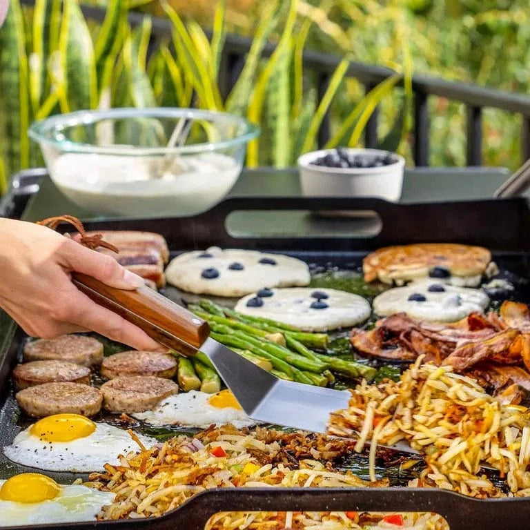 Traeger Traeger Flat Top Essential Bundle BAC735 Accessory Griddle 634868944628