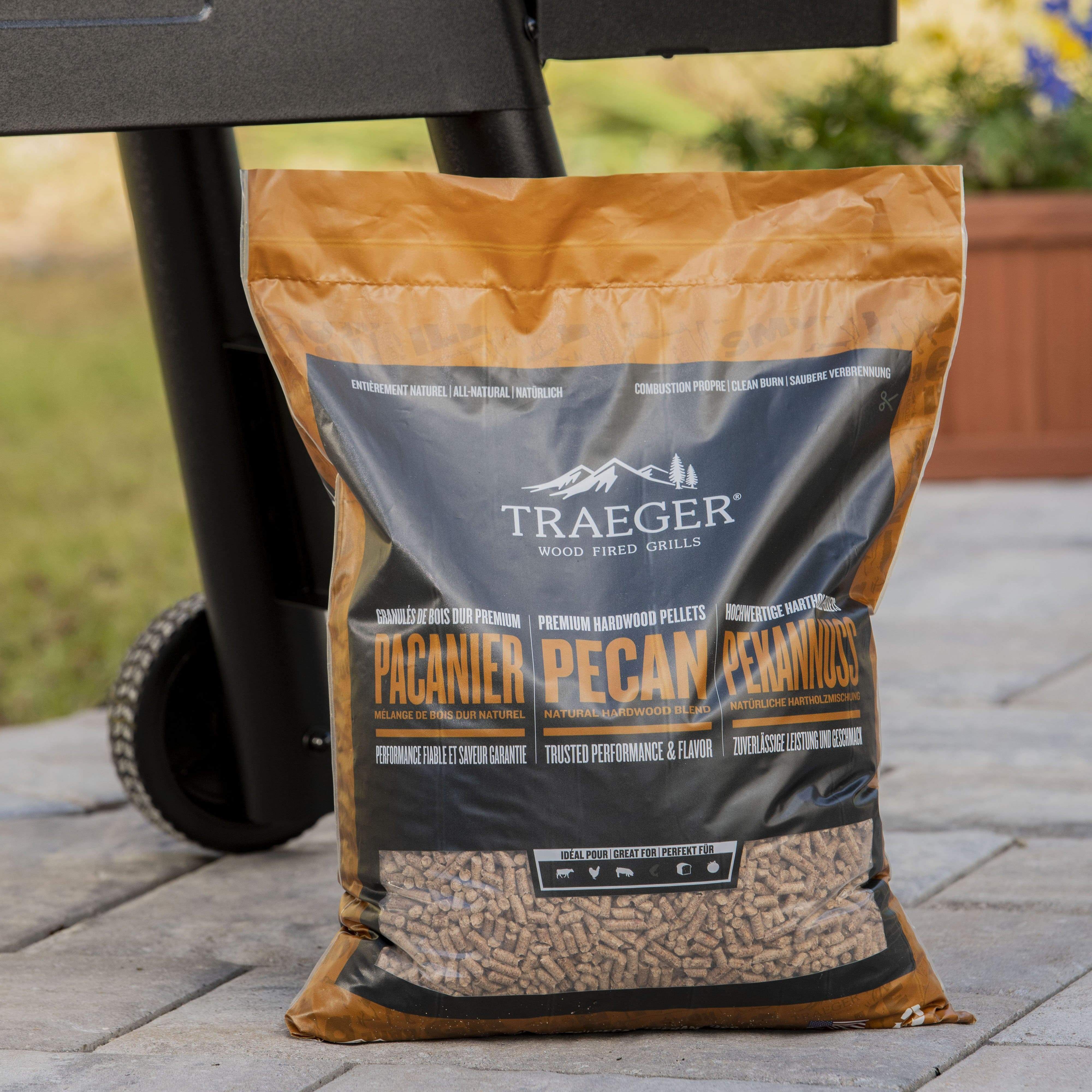 Traeger Traeger Pecan Wood Pellets 20lb Bag PEL340 Accessory Smoker Wood Chip & Chunk 634868933028