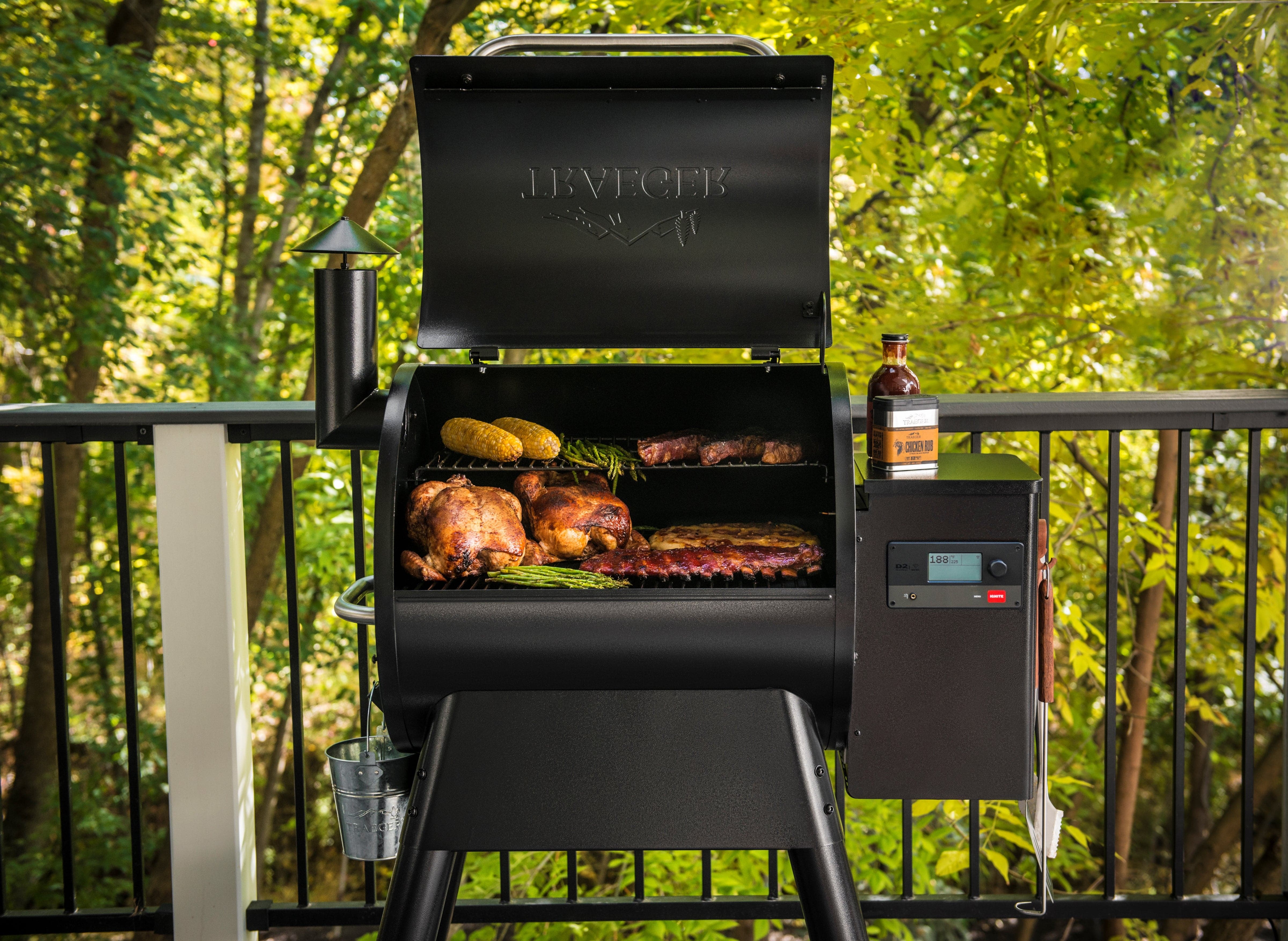 Traeger Traeger PRO 575 Pellet Grill & Smoker TFB57GLEC Pellet / Black TFB57GLEC Freestanding Pellet Grill 634868929038