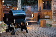 Traeger Traeger Traeger Pro Series 22 Pellet Grill (Gen 1) Pellet / Black / Blue TFB57PUBC Freestanding Pellet Grill 634868920691