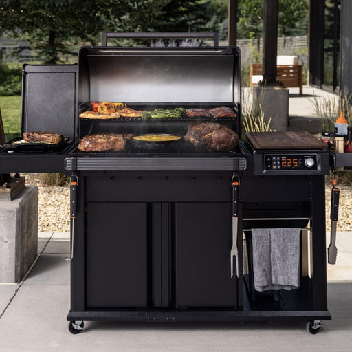 Traeger Traeger Woodridge Elite Connected Pellet Grill and Smoker Pellet / Black TFC97XLH Freestanding Pellet Grill 634868947988