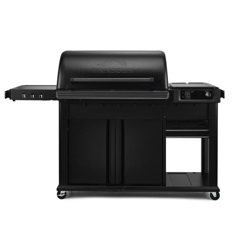Traeger Traeger Woodridge Pro Plus Connected Pellet Grill and Smoker Pellet / Black TFC97JLKC Freestanding Pellet Grill 634868954283