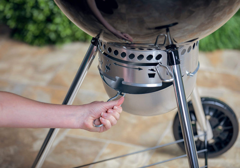 Weber Weber Master-Touch Charcoal Grill 22" Freestanding Charcoal Grill