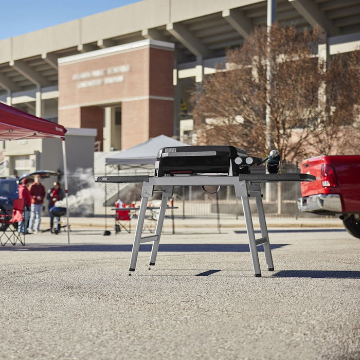 Weber Weber Slate 17" Table Top Rust-Resistant Griddle Propane / Black 1500531 Portable Gas Griddle 077924999550