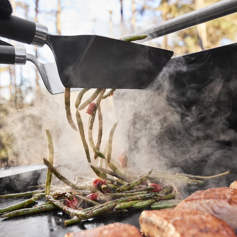 Weber Weber Slate 30" Rust-Resistant Griddle with Extendable Side Table Freestanding Gas Griddle